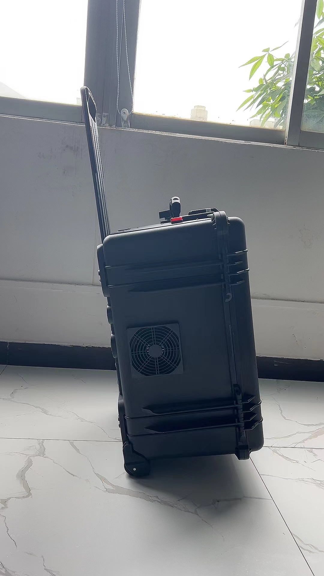 通许手拉箱型移动通信干扰器